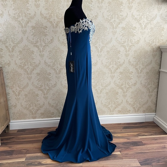 BNWT La Femme beaded gown - Picture 3 of 9